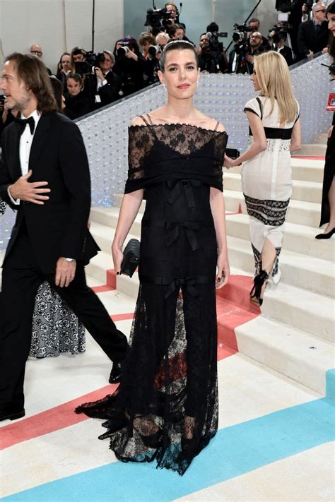 Charlotte Casiraghi met gala